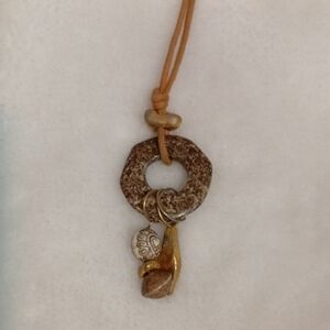 Chic Gold and Brown Pendant Necklace